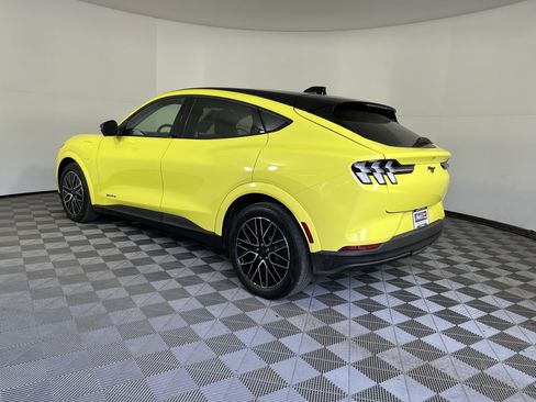 Used 2025 Ford Mustang Mach-E Premium AWD/4WD image 3
