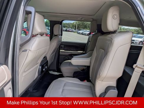 Used 2019 Ford Expedition Limited w/ Equipment Group 302A RWD image 13