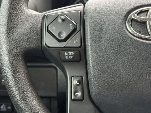 Used 2020 Toyota Tacoma SR w/ SR Convenience Package RWD image 12