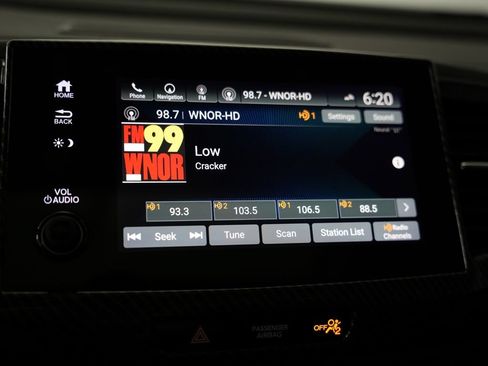 Used 2020 Honda Pilot Touring image 20