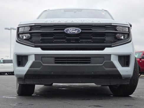 Used 2025 Ford Expedition Max Active image 15