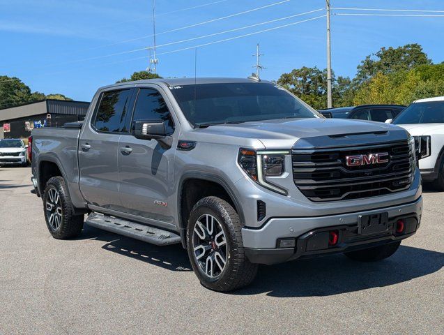 Used 2023 GMC Sierra 1500 AT4 w/ AT4 Premium Package AWD/4WD image 4