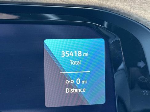 Used 2025 Volkswagen Atlas SE image 23