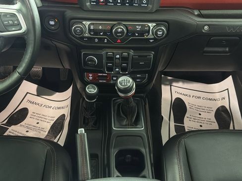 Used 2020 Jeep Wrangler Unlimited Rubicon w/ Dual Top Group image 21