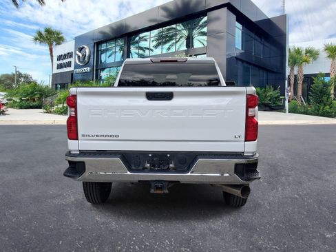 Used 2025 Chevrolet Silverado 2500 LT w/ Convenience Package AWD/4WD image 4