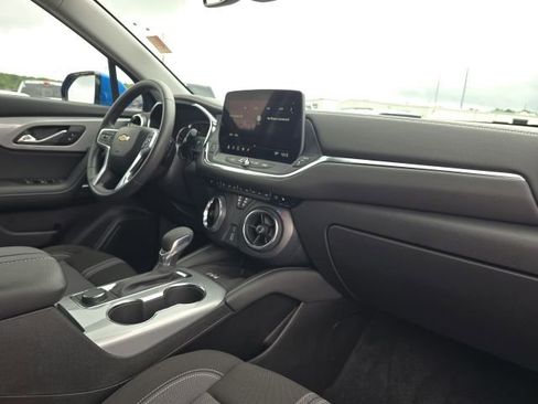 Used 2024 Chevrolet Blazer LT w/ Convenience Package FWD image 20