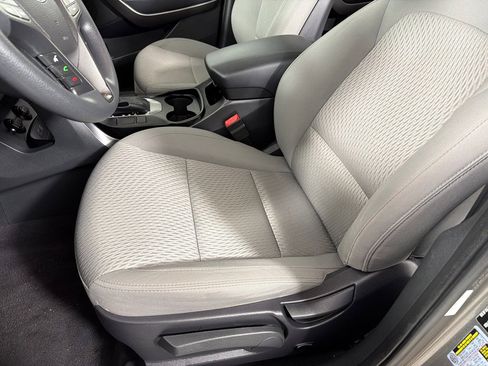 Used 2018 Hyundai Santa Fe Sport image 12