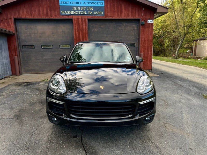 Used 2016 Porsche Cayenne AWD/4WD image 2