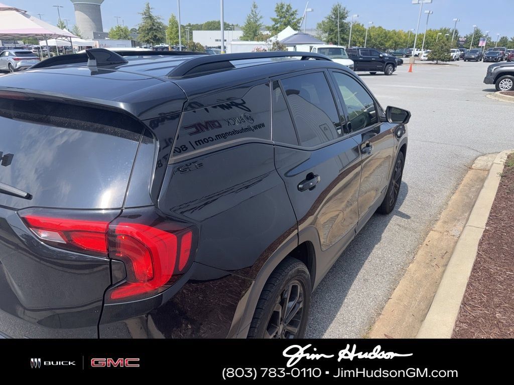 Used 2021 GMC Terrain SLE w/ Driver Convenience Package AWD/4WD image 4