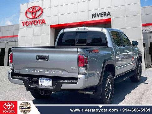 Used 2022 Toyota Tacoma TRD Off-Road w/ Technology Package AWD/4WD image 6