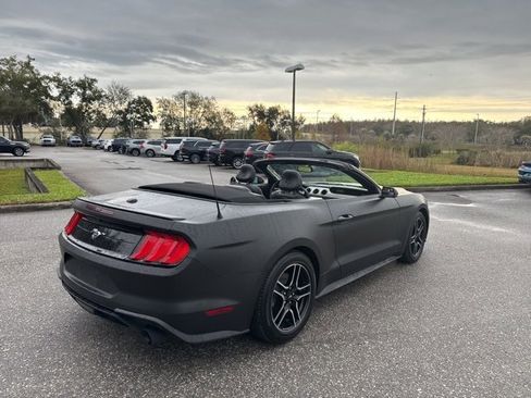 Used 2020 Ford Mustang Premium image 5