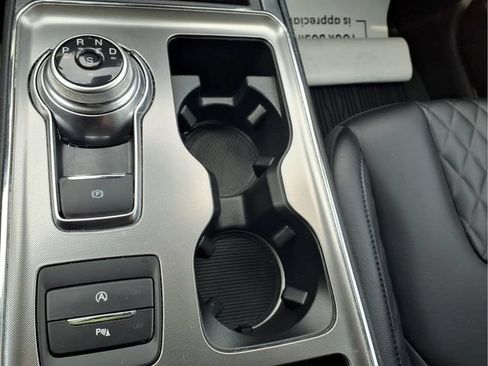 Certified 2024 Ford Edge Titanium AWD/4WD image 20