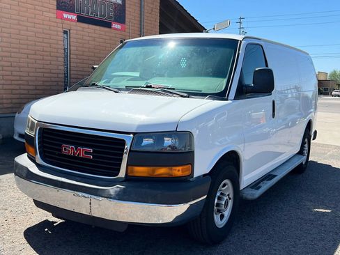 Used 2014 GMC Savana 2500 RWD image 3