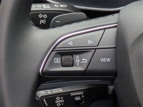 Used 2025 Audi Q3 2.0T Premium image 22