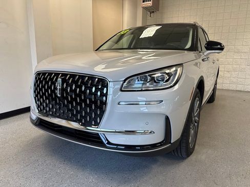 Used 2023 Lincoln Corsair Reserve w/ Equipment Group 202A AWD/4WD image 37