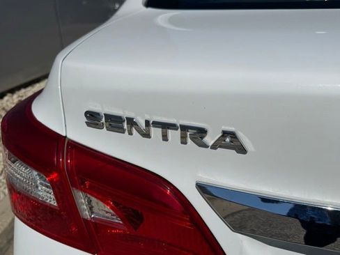 Used 2017 Nissan Sentra SV image 37