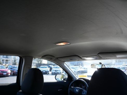 Used 2020 Honda HR-V LX image 26