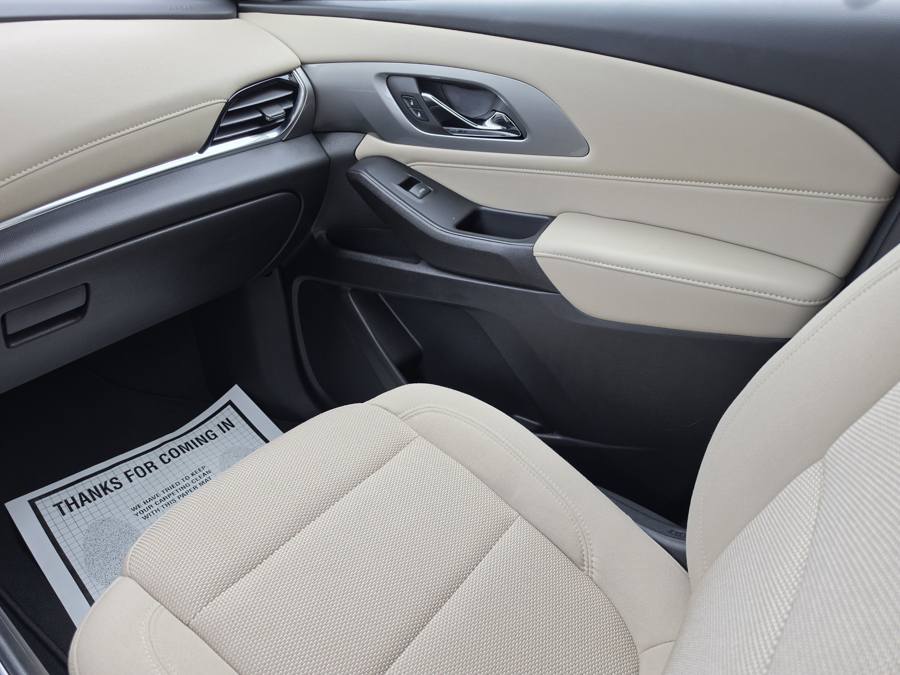 Used 2023 Chevrolet Traverse LS w/ Safety Package FWD image 20
