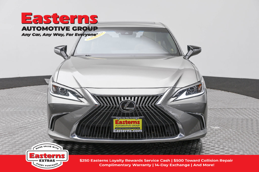 Used 2021 Lexus ES 350 w/ Premium Package FWD image 3