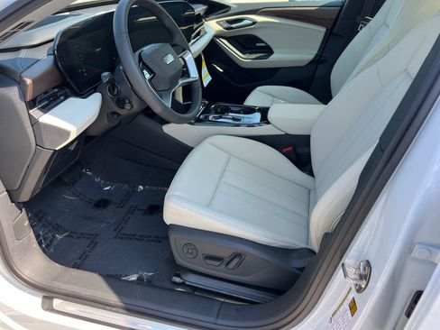 New 2025 Audi A6 e-tron Premium Plus image 9