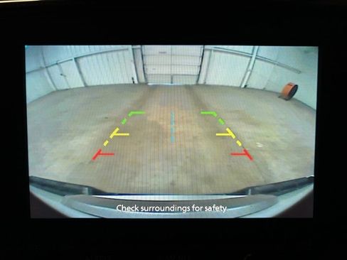 Used 2024 Nissan Frontier SL image 13