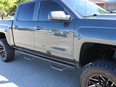 Used 2018 Chevrolet Silverado 1500 LT image 12
