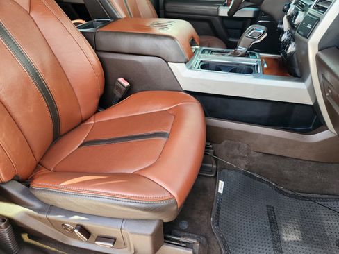 Used 2019 Ford F150 King Ranch w/ Equipment Group 601A Luxury AWD/4WD image 15