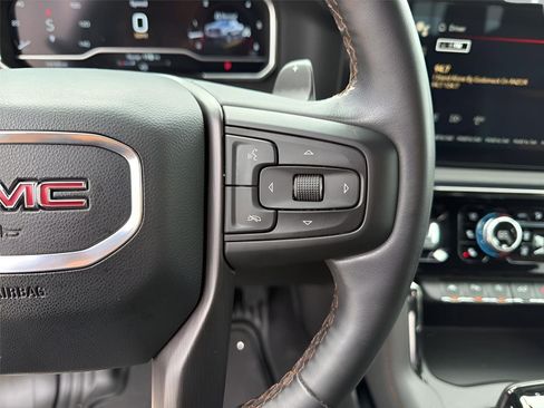 Used 2024 GMC Sierra 1500 AT4 w/ AT4 Premium Package AWD/4WD image 19