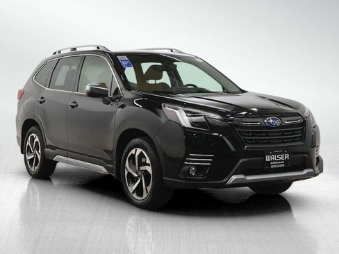 Used 2023 Subaru Forester Touring image 7
