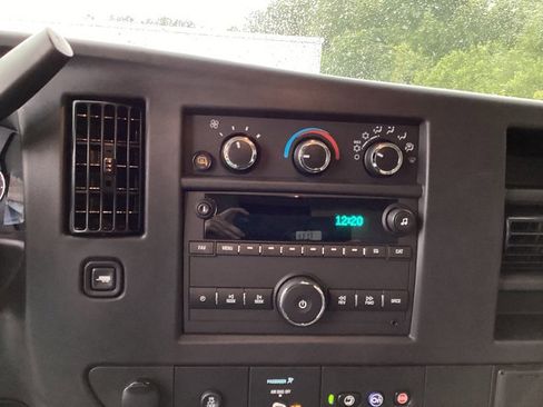 New 2025 Chevrolet Express 3500 w/ Power Convenience Package image 19