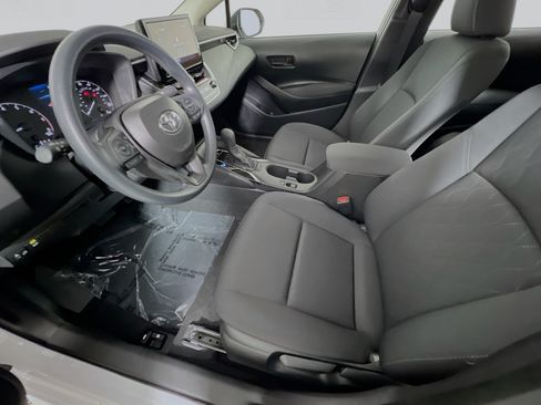 Used 2025 Toyota Corolla LE FWD image 15