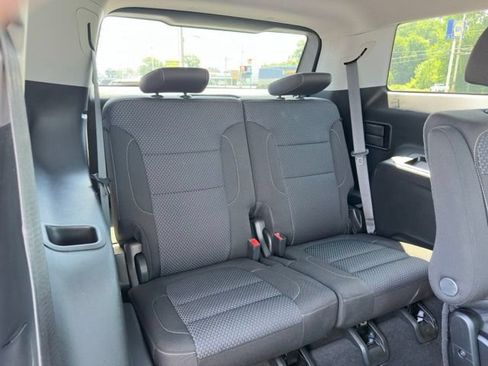 Used 2023 GMC Acadia SLE w/ Driver Convenience Package AWD/4WD image 13