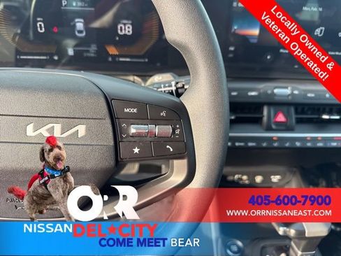 Used 2025 Kia K4 LXS image 18