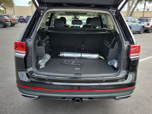 New 2026 Volkswagen Atlas Cross Sport SEL Premium R-Line image 13