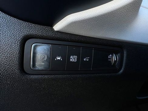 Used 2024 Chevrolet Equinox EV LT image 22