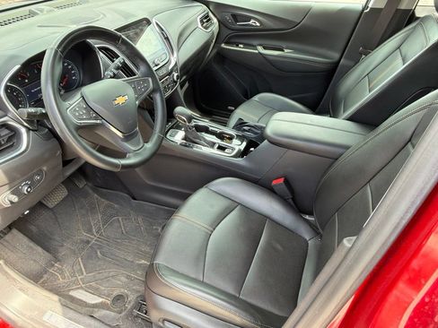 Used 2024 Chevrolet Equinox Premier AWD/4WD image 6
