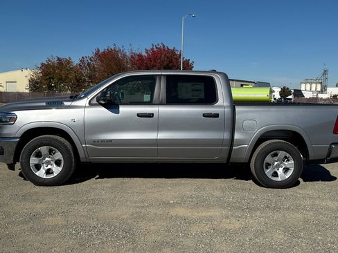 New 2026 RAM 1500 4x4 Crew Cab image 6