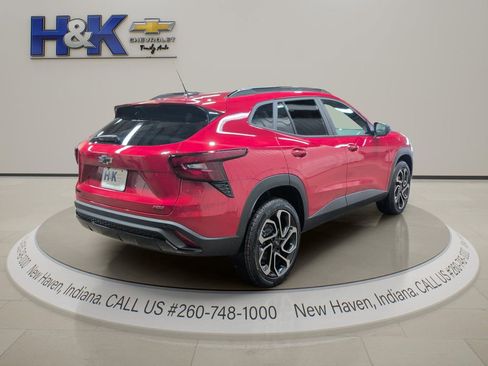 New 2026 Chevrolet Trax RS w/ Driver Confidence Package FWD image 6