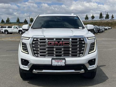 New 2026 GMC Yukon XL Denali w/ Sun & Power Step Package RWD image 8
