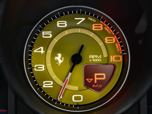 Used 2022 Ferrari F8 Tributo RWD image 63