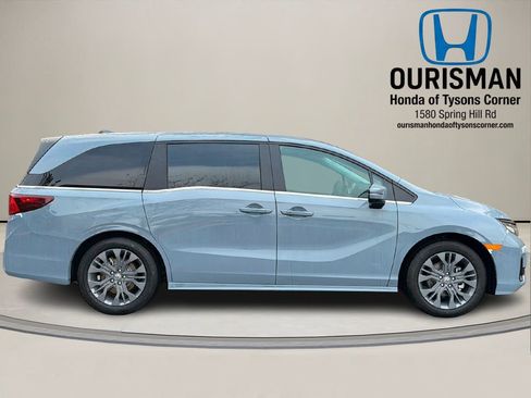 New 2026 Honda Odyssey Touring image 2