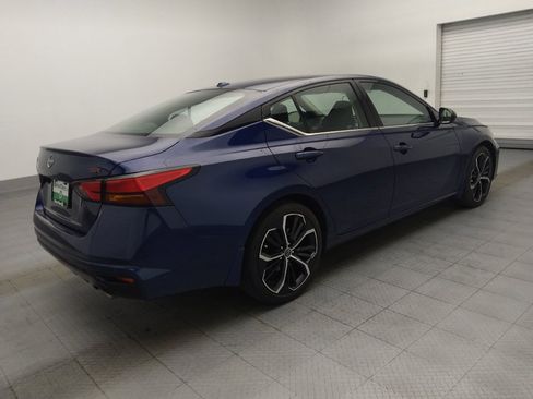 Used 2024 Nissan Altima 2.5 SR FWD image 10