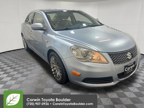 Used 2011 Suzuki Kizashi SE AWD/4WD image 1