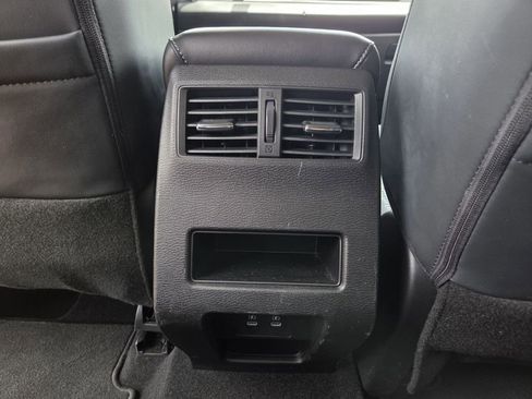 Used 2025 Mitsubishi Outlander SE FWD image 25
