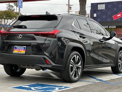 Used 2021 Lexus UX 200 w/ Accessory Package (Z2)