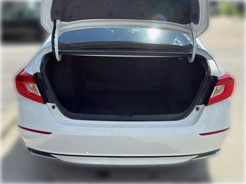 Used 2019 Honda Accord LX image 7