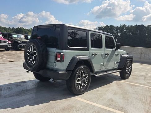Used 2023 Jeep Wrangler Unlimited Sport AWD/4WD image 9