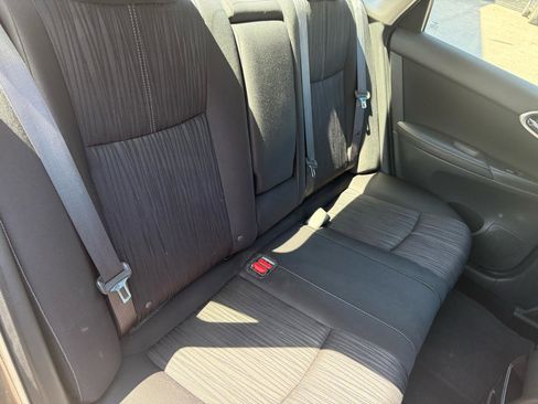 Used 2018 Nissan Sentra SV image 8