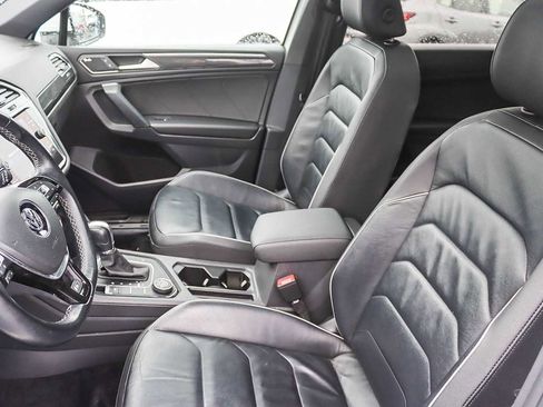 Used 2019 Volkswagen Tiguan SEL Premium R-Line image 17