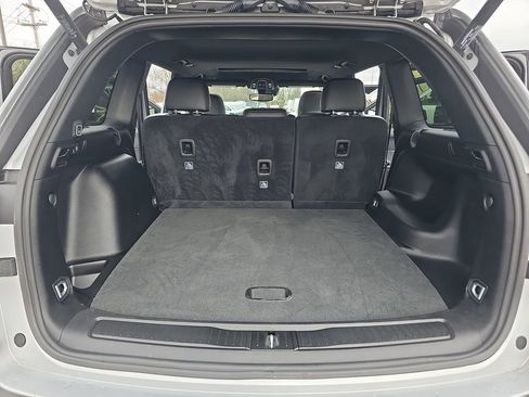 Certified 2024 Jeep Grand Cherokee Altitude image 12